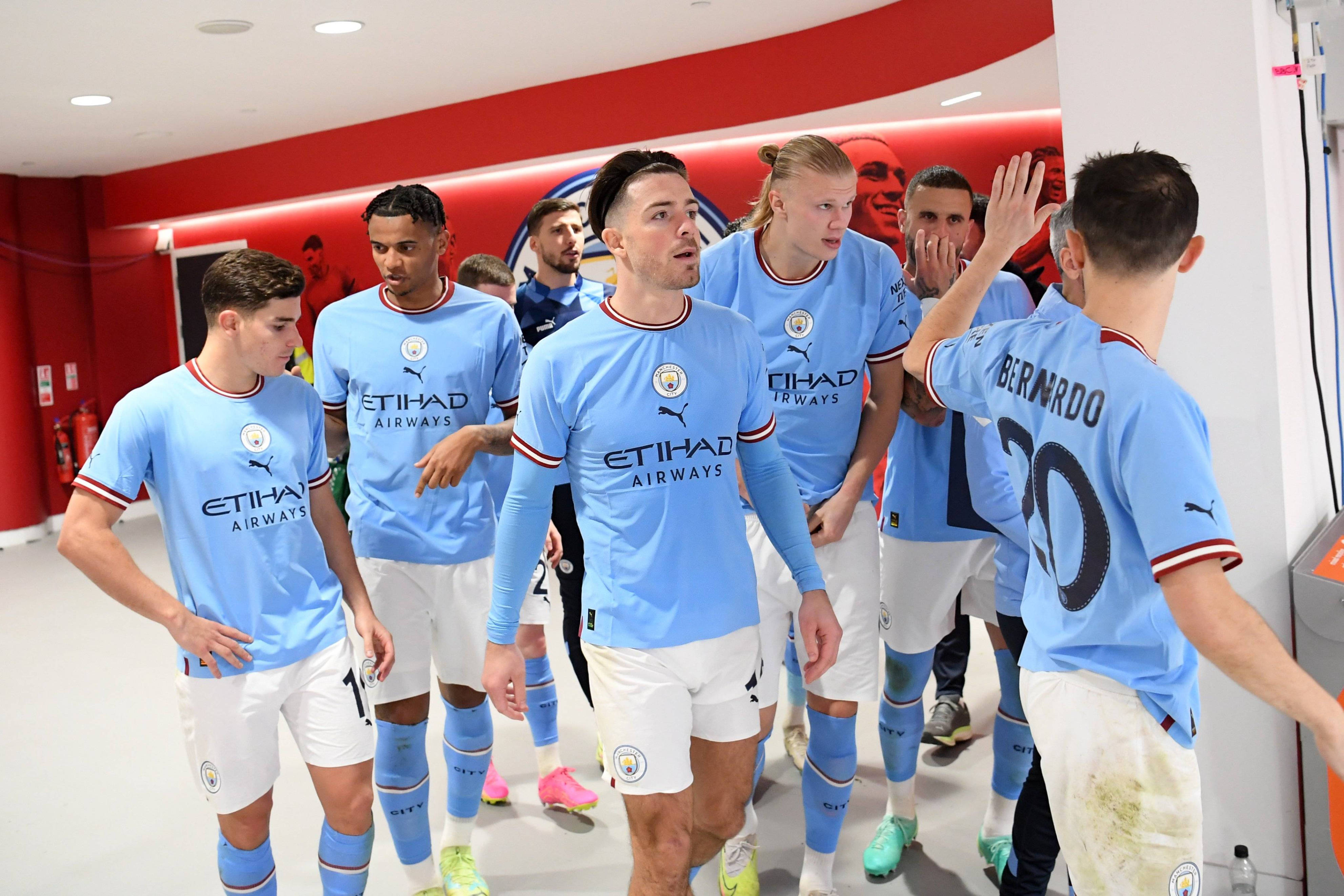 星空体育-曼联已正式退出尤文引援竞标,球队官方确认转会进展已达尽头