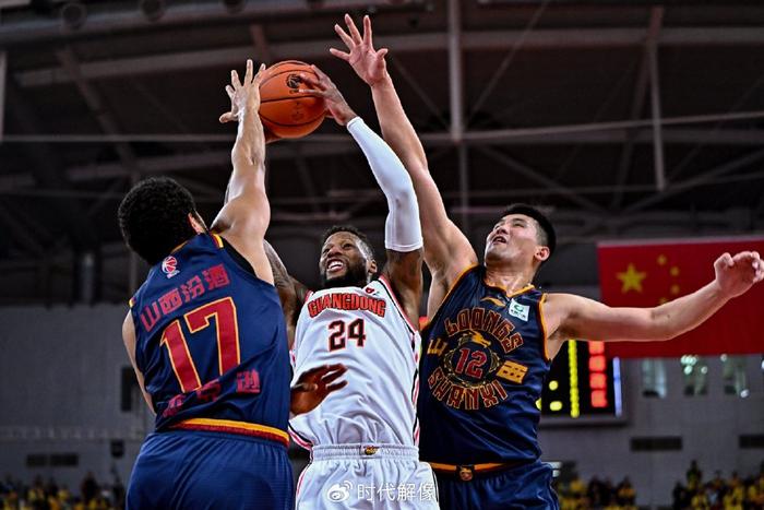 星空体育-金鸿达生涯首次CBA总决赛,华南虎晋级壮哉我哉