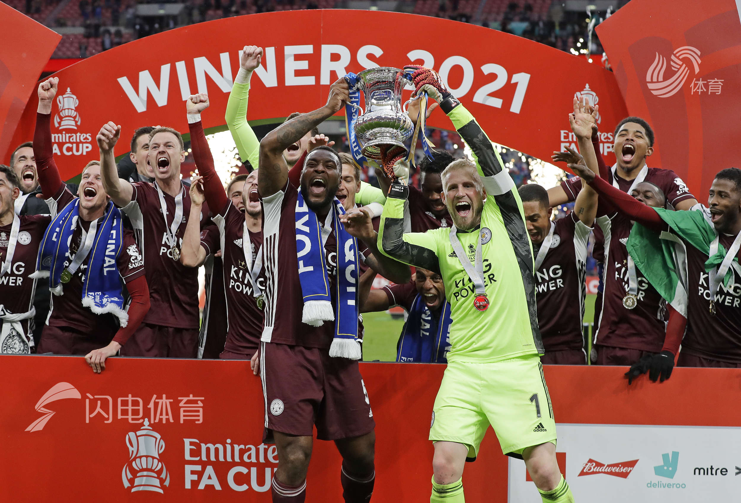 切尔西球队状态回暖，连续取胜