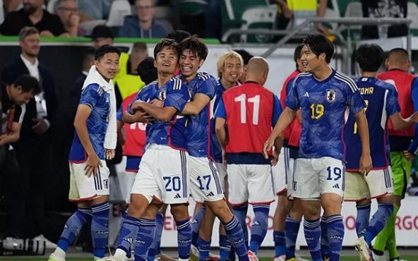 日本足球联赛球队赢得国际大赛