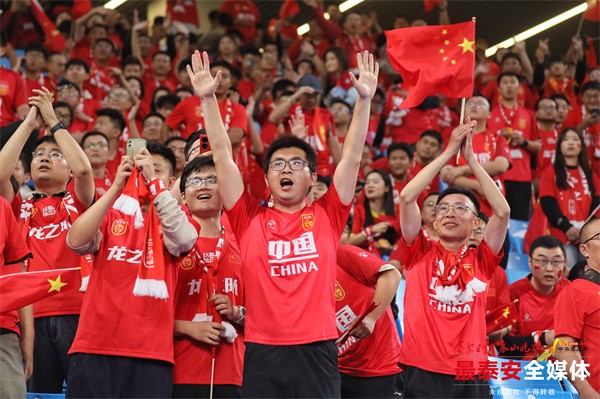 星空体育-体育盛宴!泰山峻领先,雄壮广开锣前枪后炮