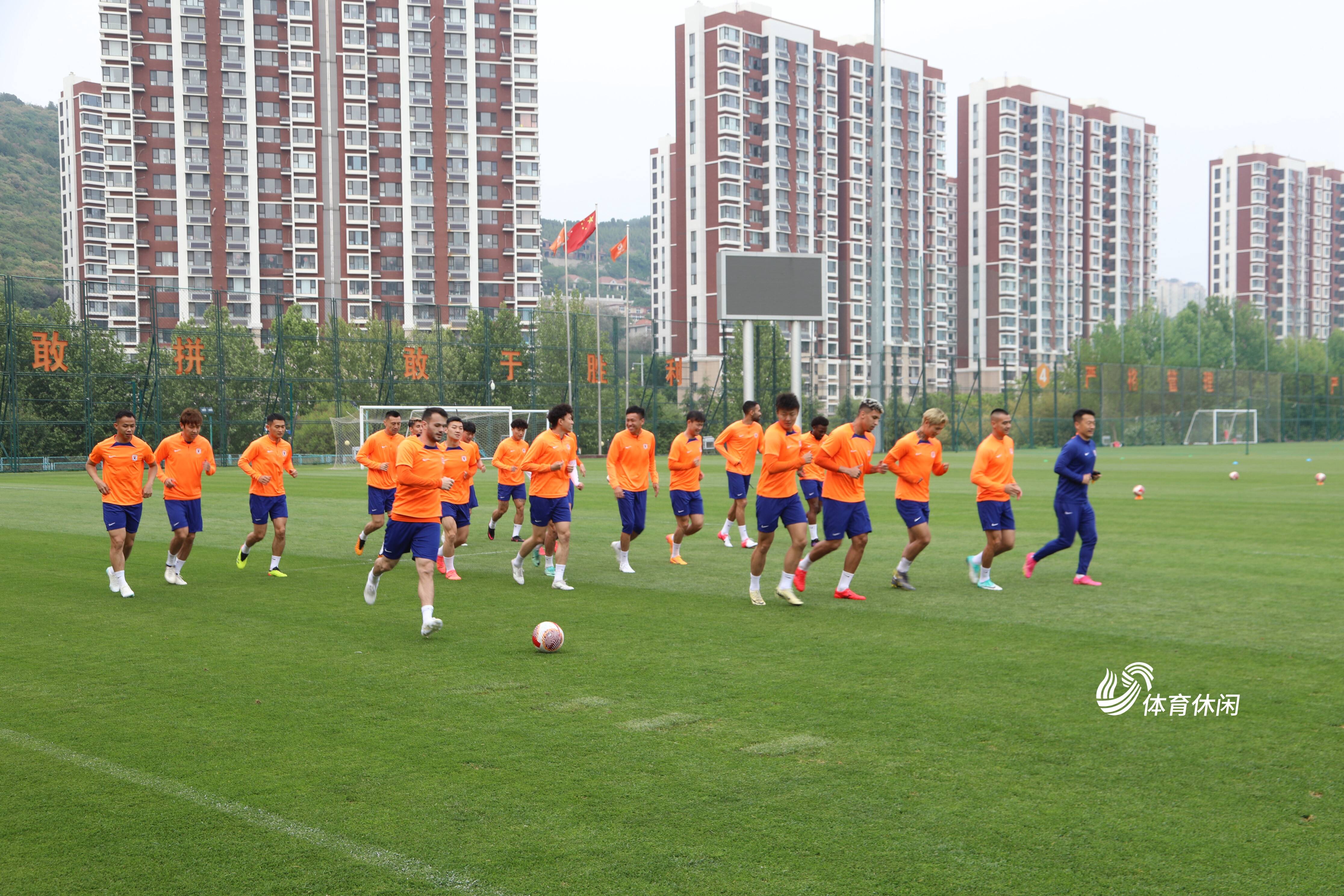 体育盛宴！泰山峻领先，雄壮广开锣前枪后炮