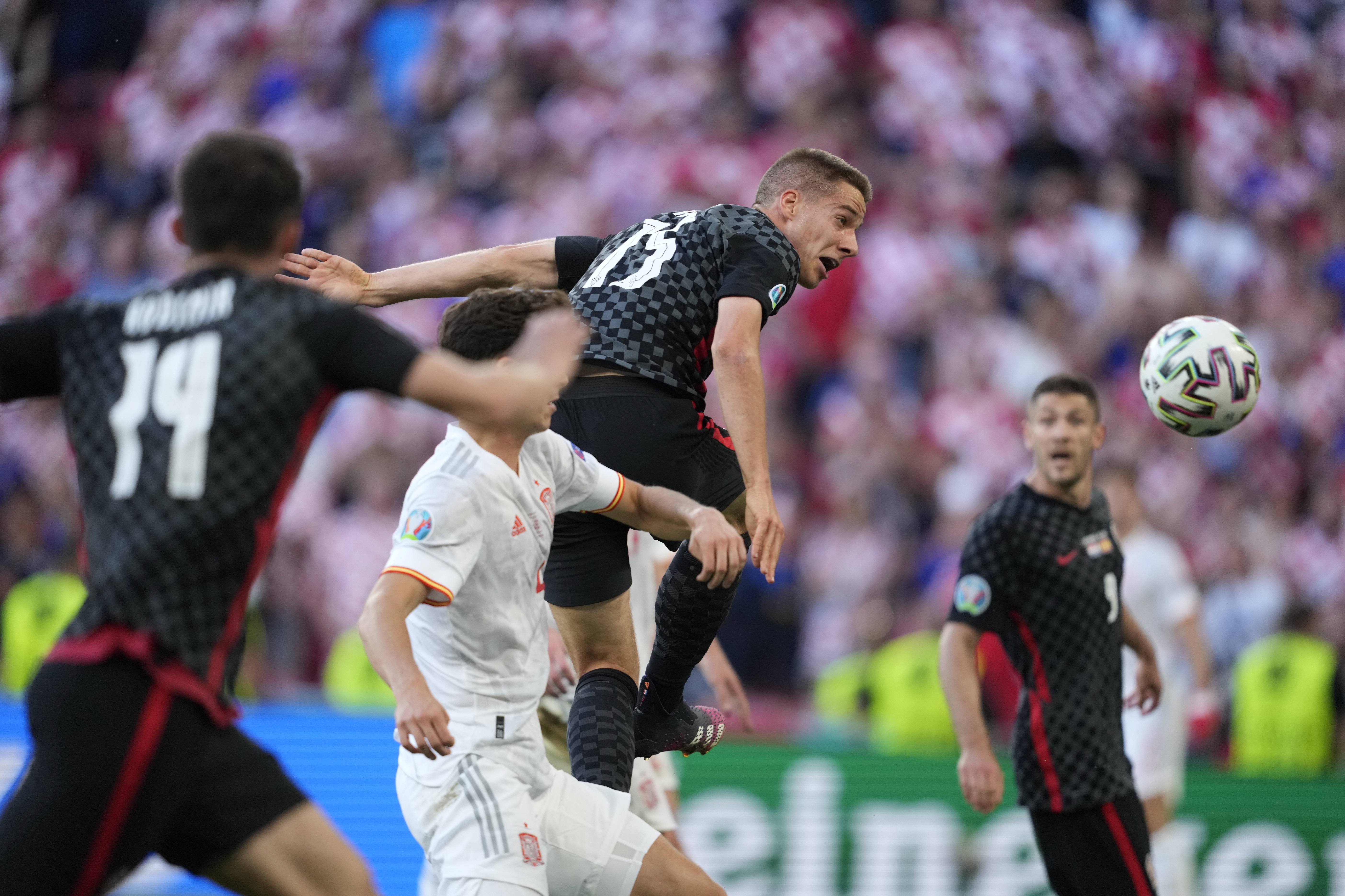 西班牙战胜捷克，晋级欧锦赛四强