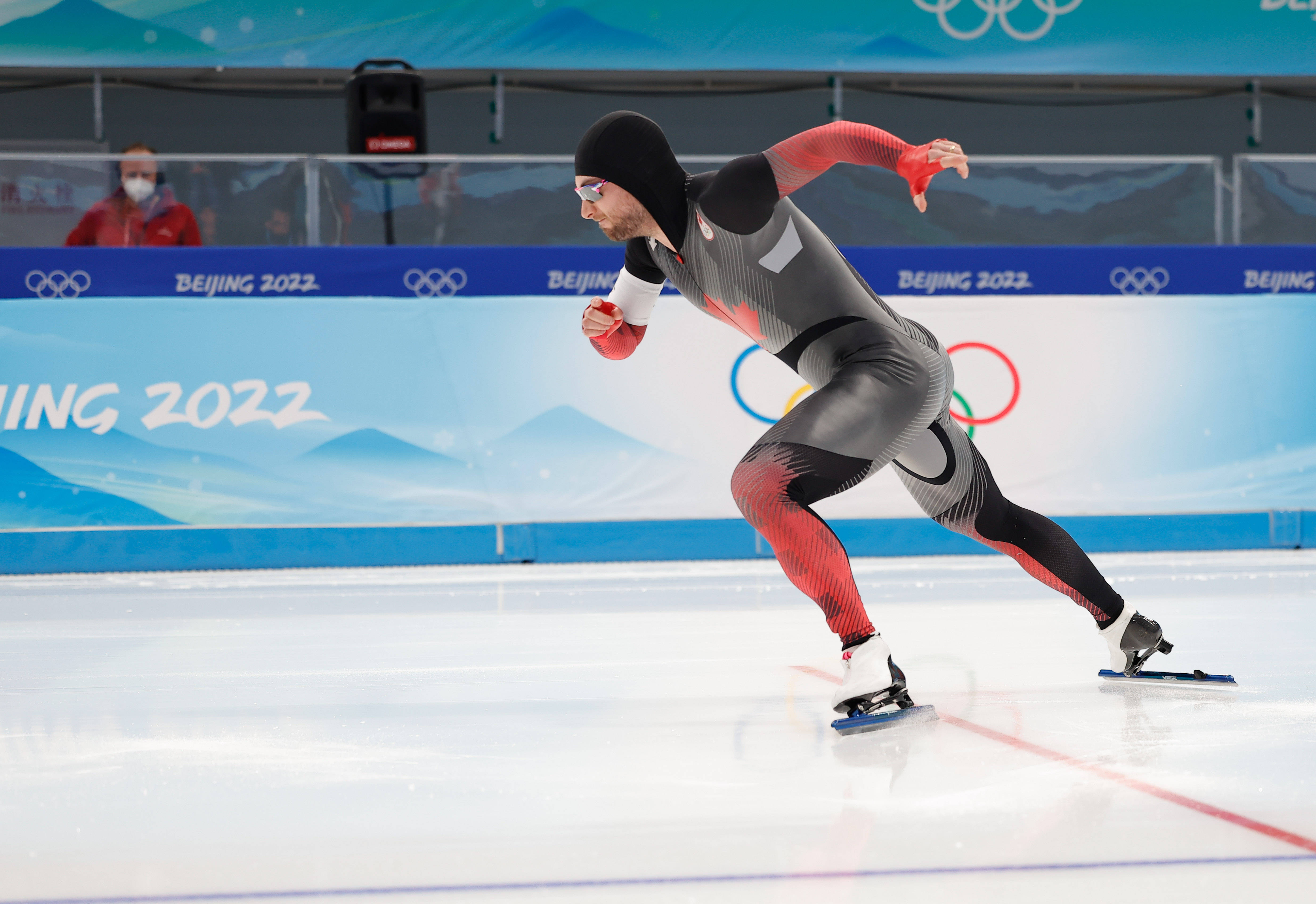 轮滑速度赛：速度滑冰决赛即将上演精彩对决