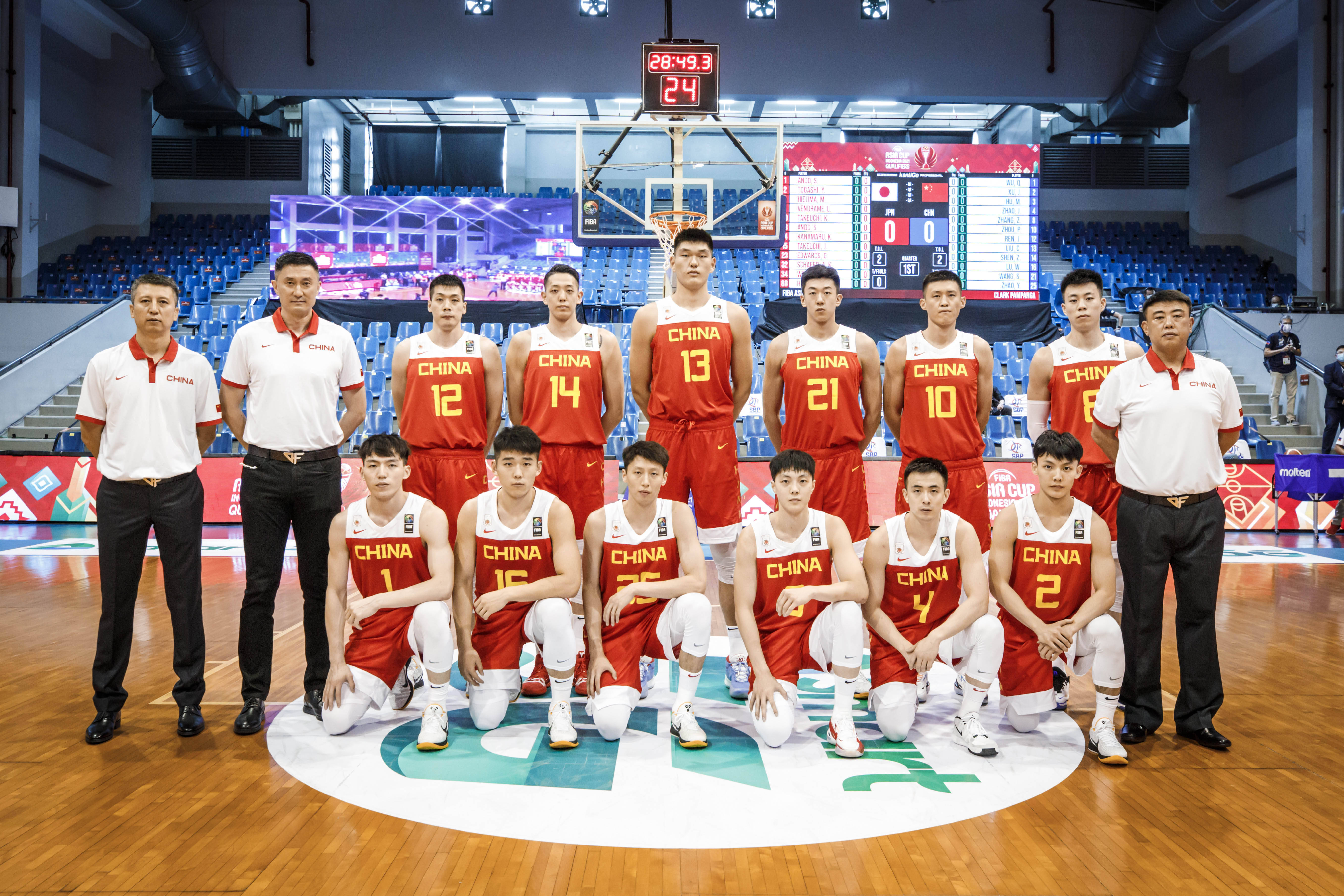 CBA球员实力强劲,各队实力均衡角逐激烈 CBA球员实力强劲,各队实力均衡角逐激烈