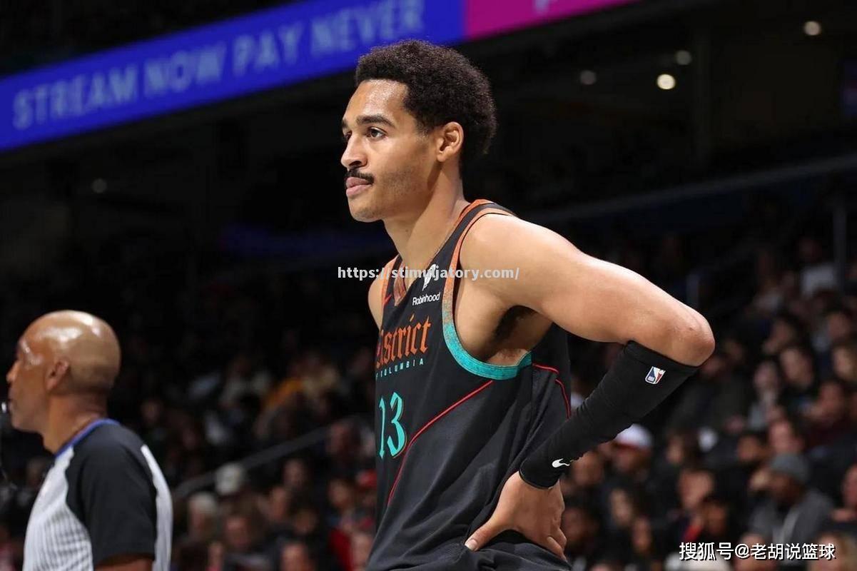 星空体育-哈登正式加盟湖人,准备与詹姆斯携手征战西部冠军争夺战