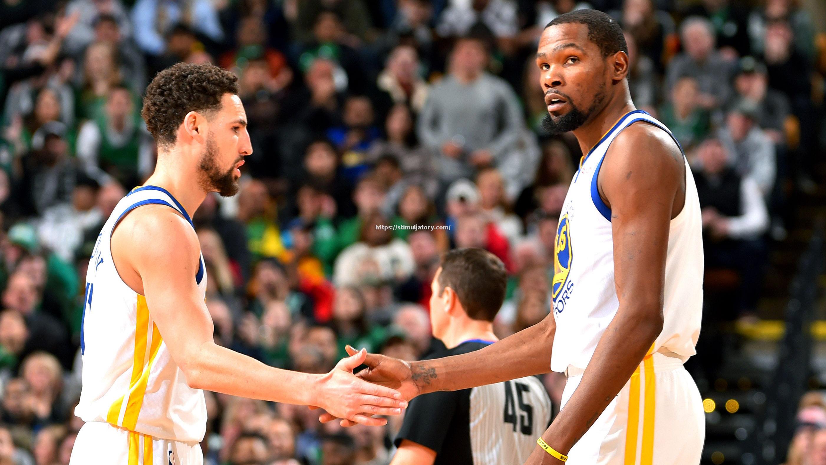 星空体育-勇士主帅连续获得最佳教练,团队默契令人称赞!