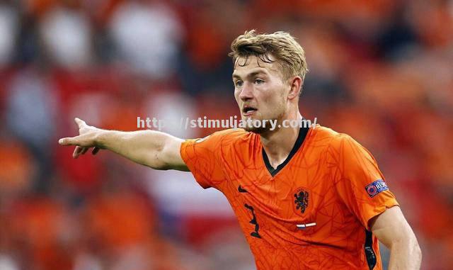 星空体育-曼联宣布续约多名主力球员,稳固下个赛季的阵容