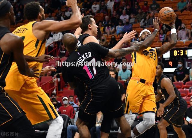 猛龙淘汰魔术,洛瑞空砍23分领军晋级 猛龙淘汰魔术,洛瑞空砍23分领军晋级