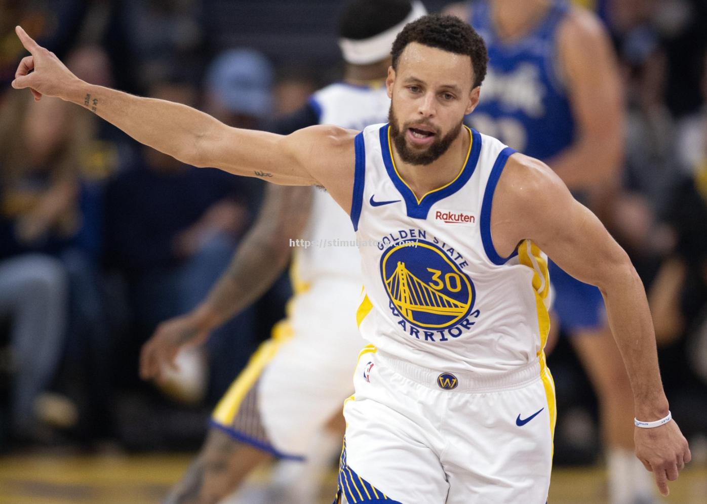 勇士胜76人,热身赛状态回暖 勇士胜76人,热身赛状态回暖