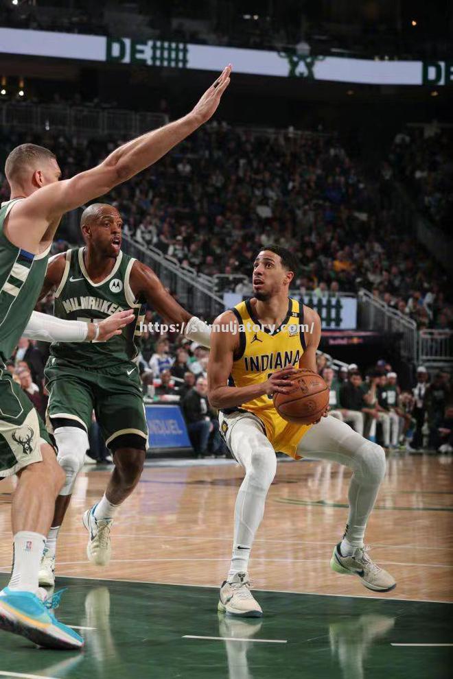 雄鹿队近期在西部战绩喜人,成为一匹黑马 雄鹿队近期在西部战绩喜人,成为一匹黑马