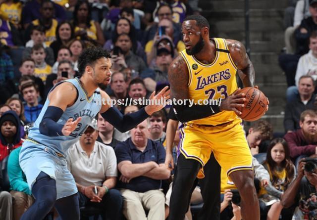 星空体育-湖人战胜活塞，保持不败纪录再次取得胜利