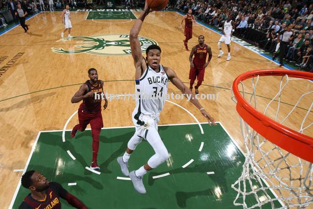 雄鹿客场加时战胜国王,取得五连胜 雄鹿客场加时战胜国王,取得五连胜