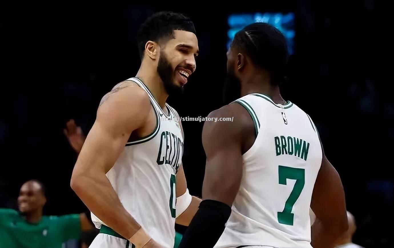 星空体育-雄鹿主场击败猛龙,近期战绩遥遥领先东部