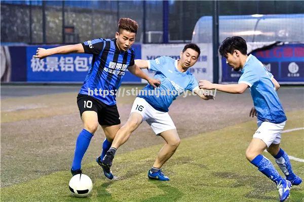 球队整体作战,赢得了精彩的比赛! 球队整体作战,赢得了精彩的比赛!