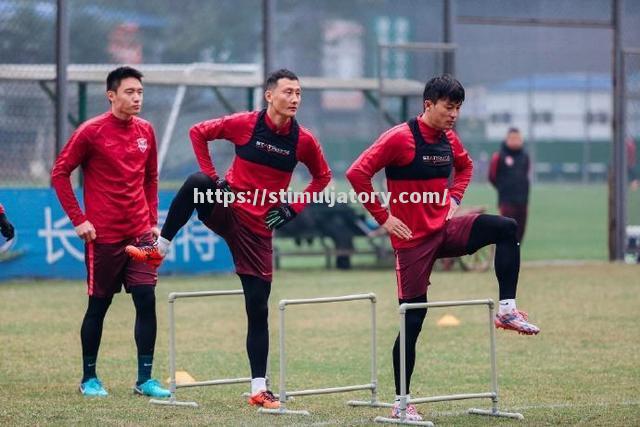 球队士气正旺,劲头十足备战 球队士气正旺,劲头十足备战