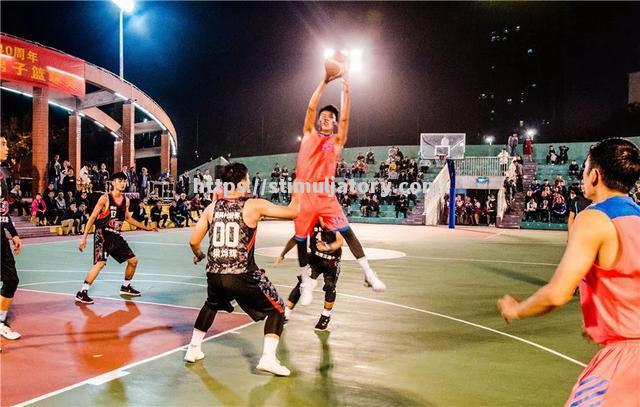 篮球对决激动人心,精彩瞬间不容错过 篮球对决激动人心,精彩瞬间不容错过