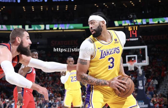 国王队成功挺进季后赛,迎来历史性时刻 国王队成功挺进季后赛,迎来历史性时刻