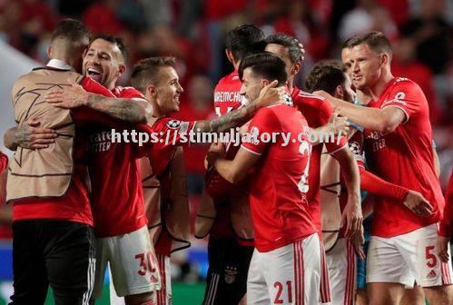 星空体育-欧国联赛事火热展开,各路球队实力较量