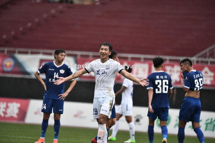 星空体育-强劲攻势招致对手困惑,顺利获得比赛胜利