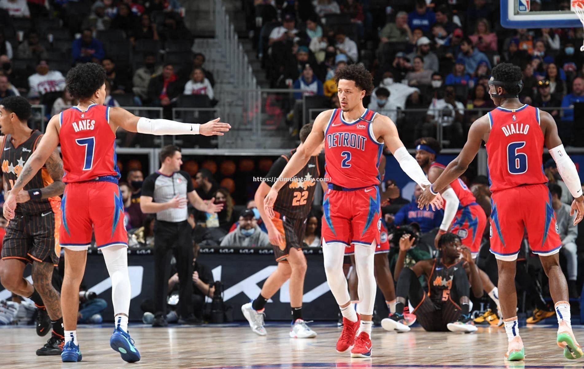 爵士主场力克活塞,实现胜利 爵士主场力克活塞,实现胜利