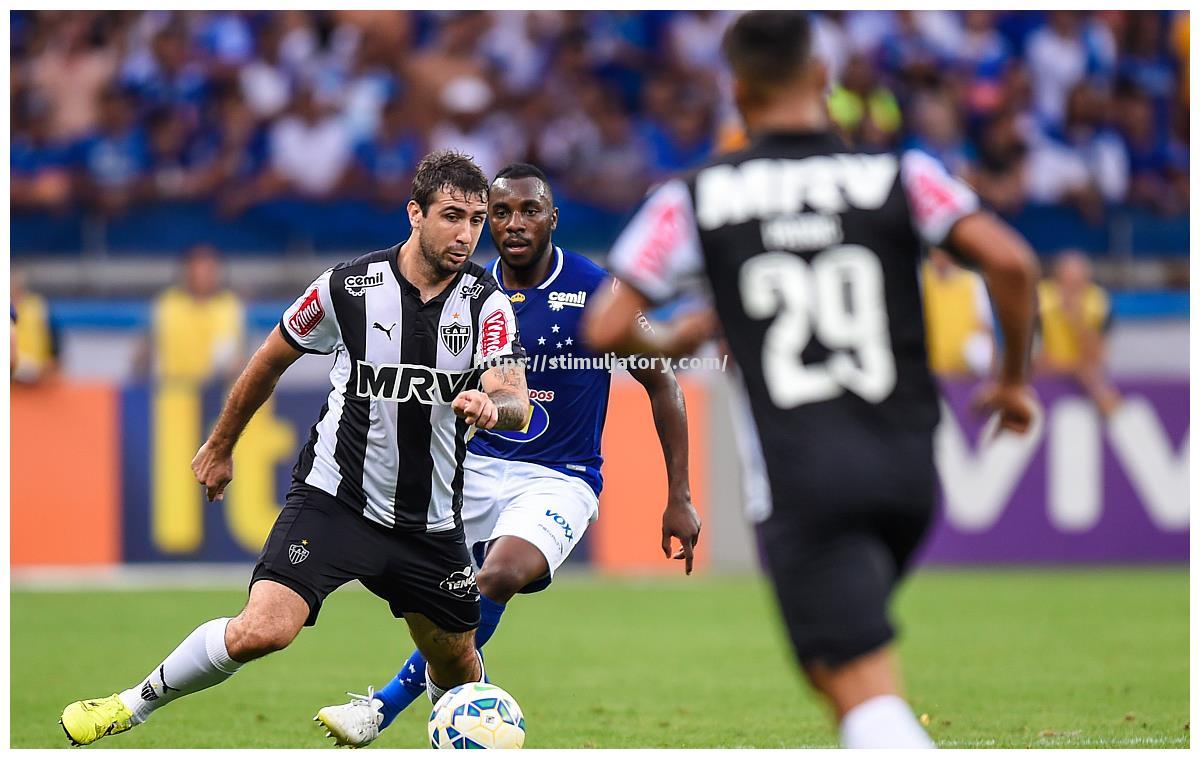 星空体育-沙佩科恩主场告捷,三连胜助力排名上升