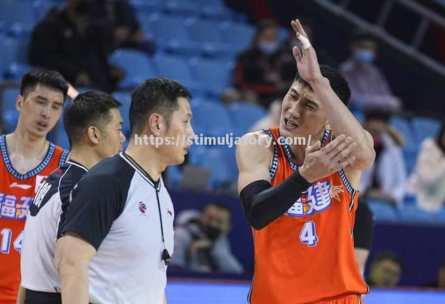 燃情一役,赛场上的每场对决都扣人心弦 燃情一役,赛场上的每场对决都扣人心弦