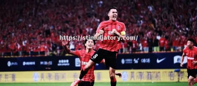 克罗托内客场大胜,向积分榜前进迈出一步 克罗托内客场大胜,向积分榜前进迈出一步