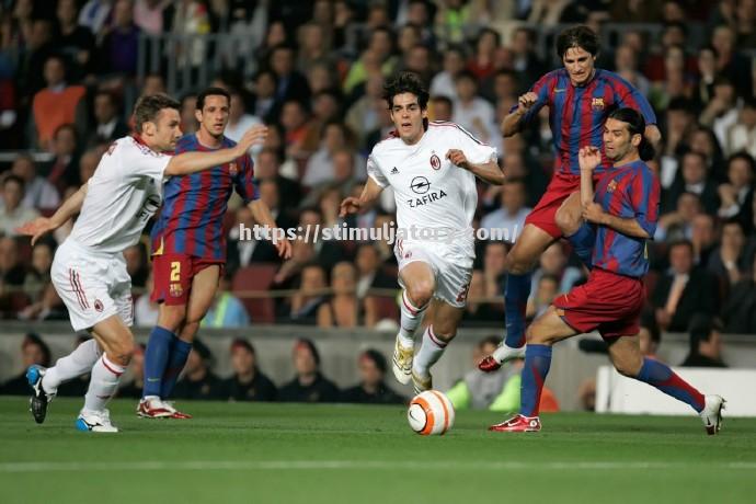 星空体育-AC米兰信心十足备战巴萨,球队士气高涨瞄准欧冠