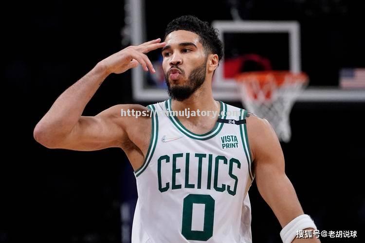 NBA联赛备战展开,各队积极备战新赛季 NBA联赛备战展开,各队积极备战新赛季