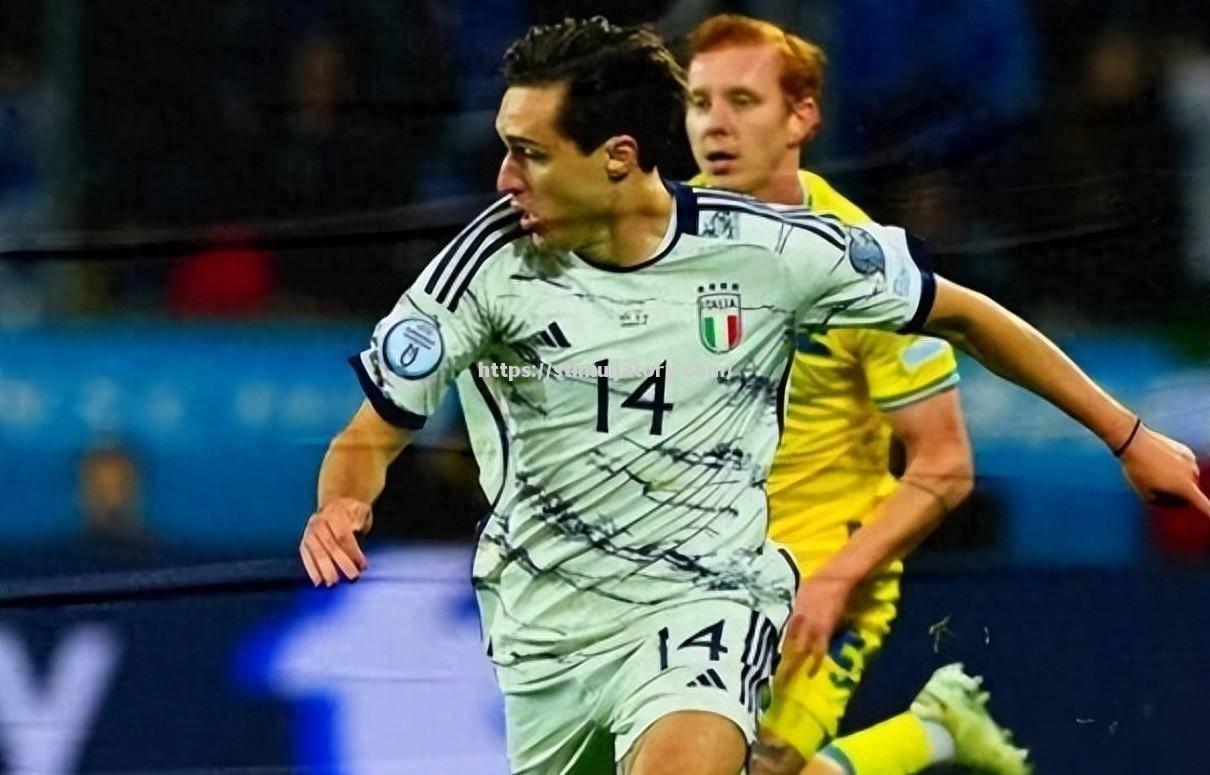 意大利前锋坚称自己还未谈及未来球队 意大利前锋坚称自己还未谈及未来球队