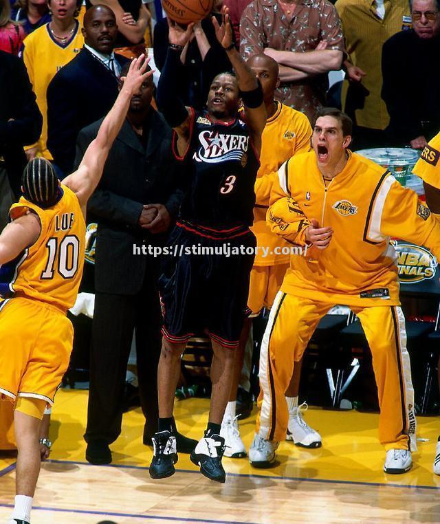 星空体育-圣诞节NBA大战酣畅淋漓，球星云集