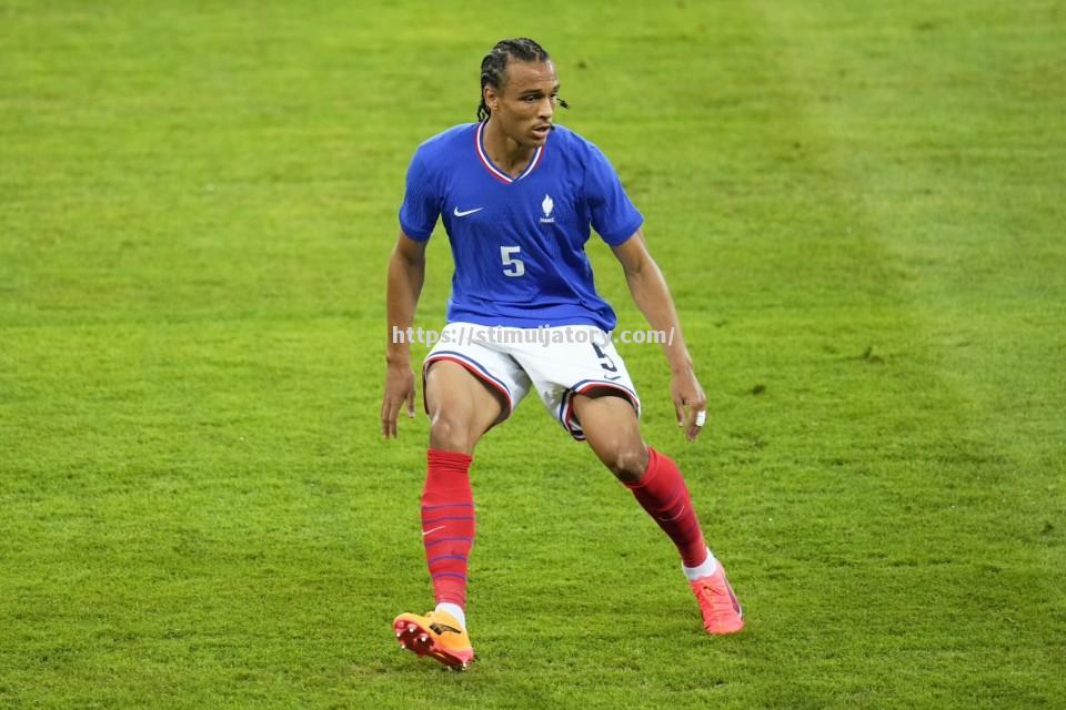 弗赖堡宣布签约新后卫，球队实力将大涨