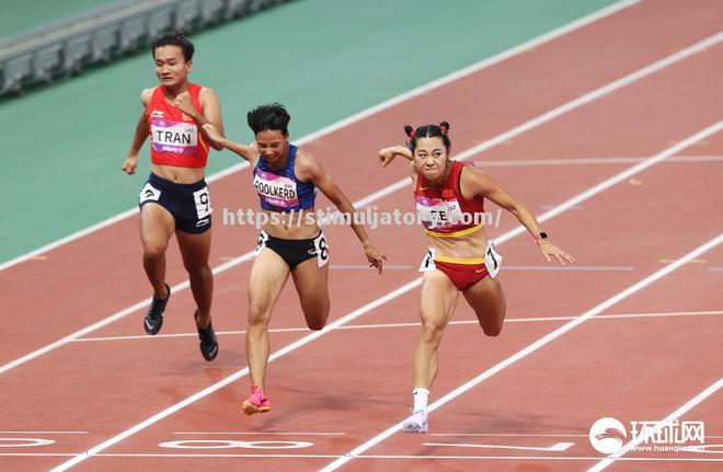 田径项目中女子选手表现出色夺得金牌 田径项目中女子选手表现出色夺得金牌