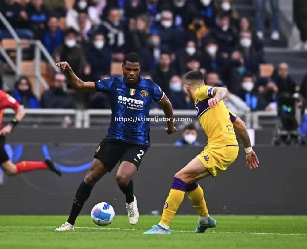 星空体育-国米中场组织失误频发,主帅寻找解决方案