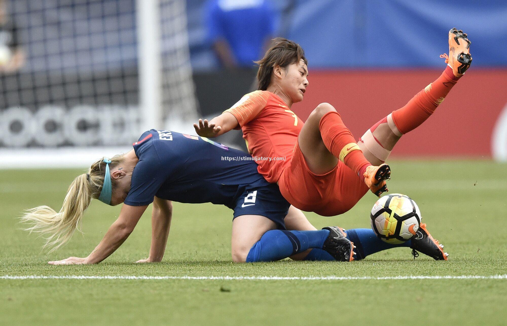 星空体育-纷争不断:2019女足比赛热点话题