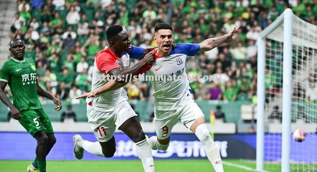 欧预赛强强对决,胜负悬念令人屏息以待 欧预赛强强对决,胜负悬念令人屏息以待