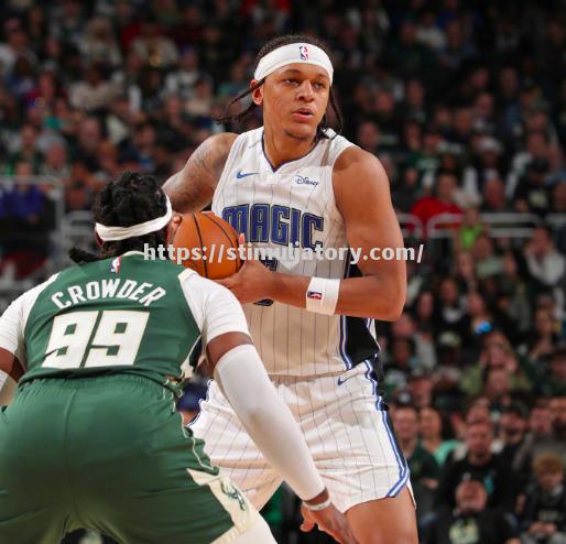 星空体育-骑士主场惨败76人,遭遇四连败