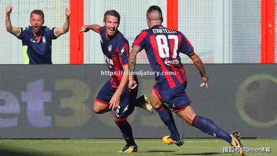 克罗托内中场联手取胜，球队豪取三分