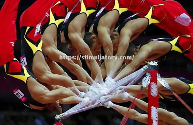 比赛中的精彩瞬间让人欲罢不能,深深吸引着观众 比赛中的精彩瞬间让人欲罢不能,深深吸引着观众