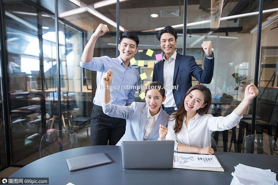 星空体育-冠军气魄英姿展露,团队合作方能胜利