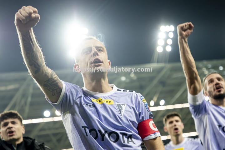 星空体育-塞利维治队客场壮大,迎来喜悦