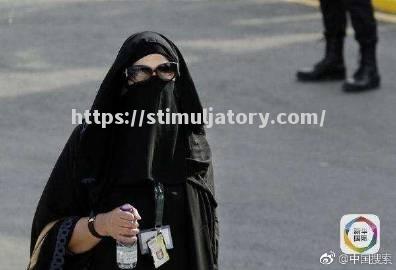 沙特阿拉伯队首轮惜败，铆钉连轰二球晋级