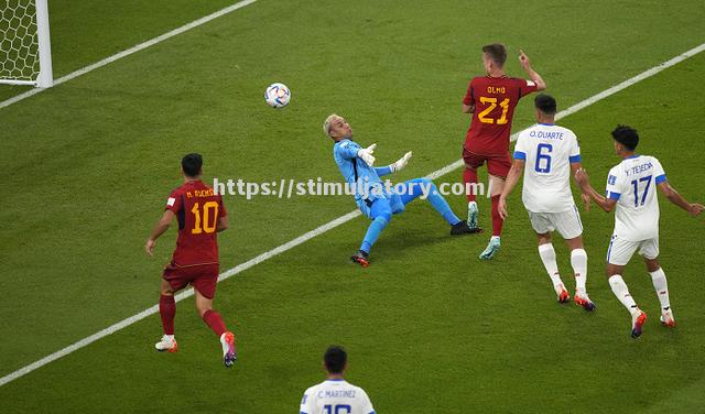 星空体育-西班牙队首轮比赛中大胜对手，赢得了观众的掌声