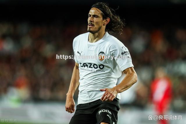 星空体育-主场优势瓦伦西亚力克巴塞罗那，西甲争冠关键之战