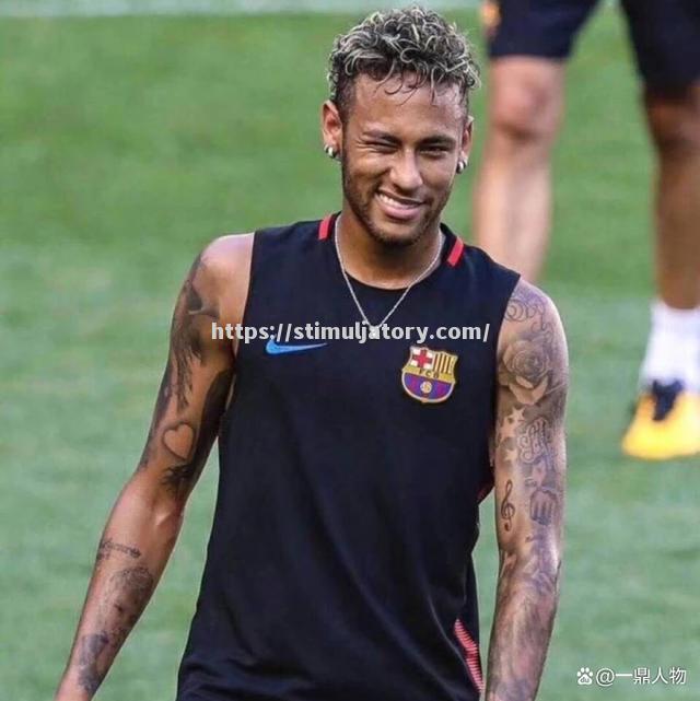 巴黎球员内马尔回归赛场 巴黎球员内马尔回归赛场