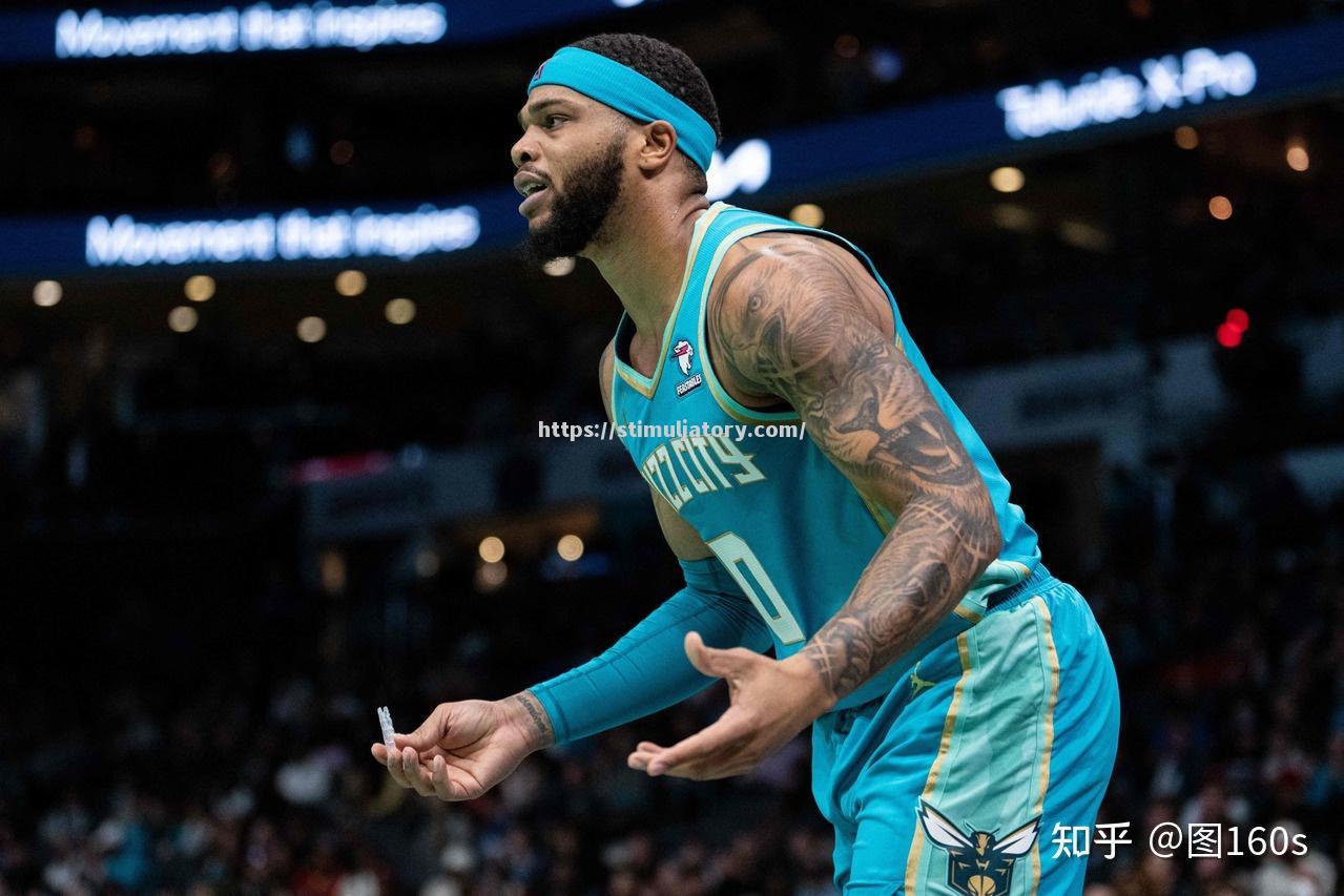 星空体育-黄蜂前锋爆发,成为球队制胜法宝