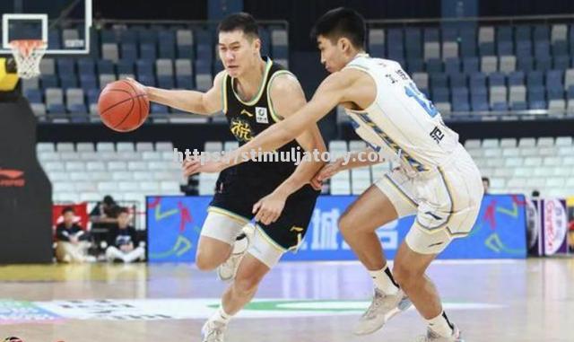 星空体育-上海男篮表现抢眼,稳坐前列位置