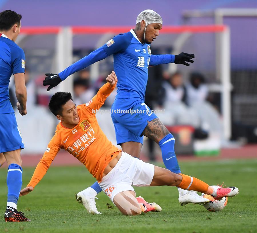 河南建业主场逼平,保级形势难料 河南建业主场逼平,保级形势难料