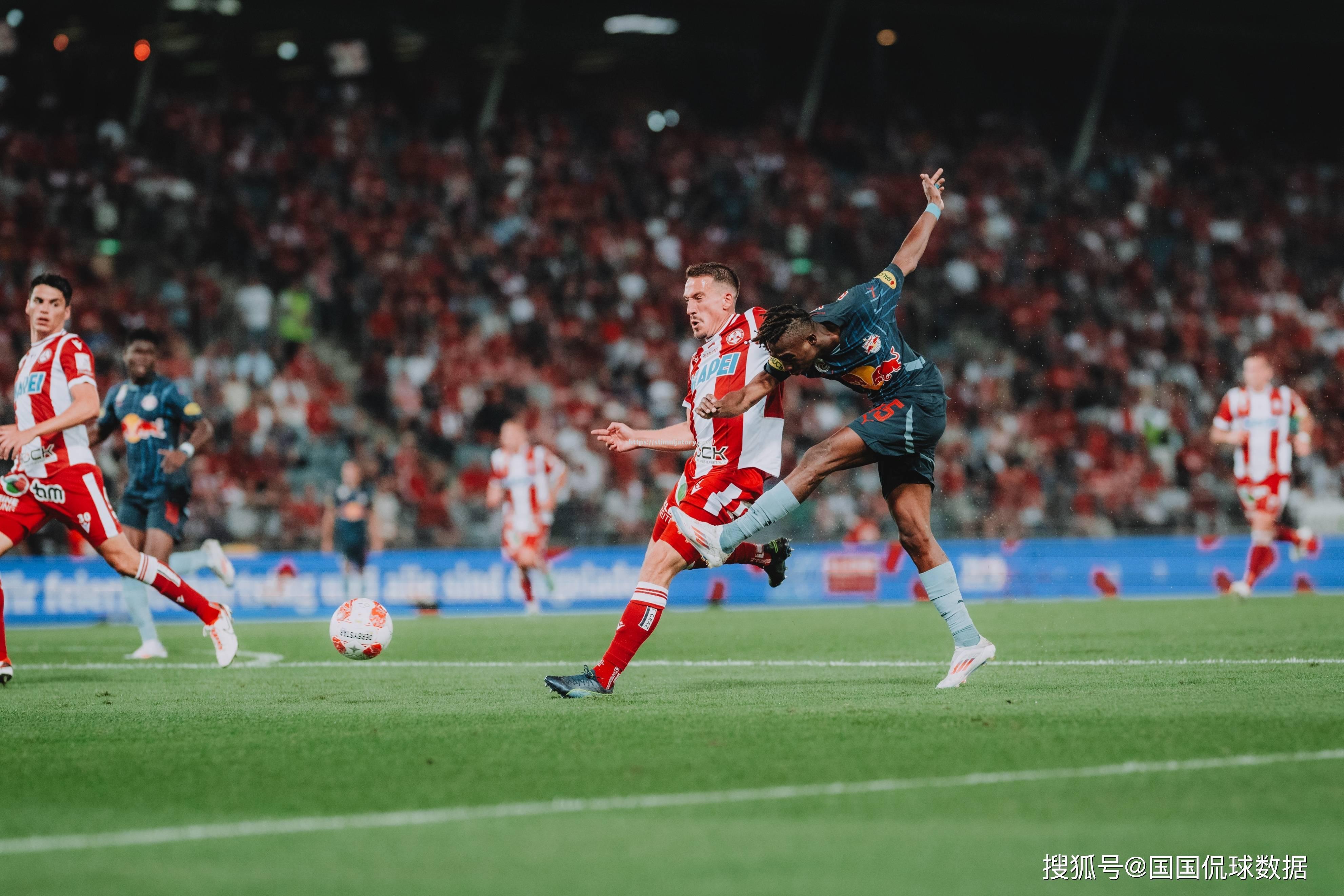 热火朝天的进攻，球队占据上风